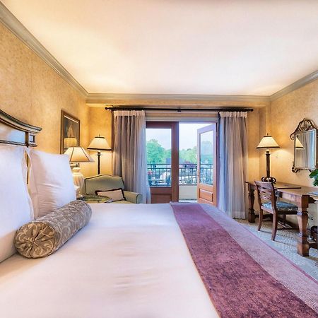 Delamar Greenwich Harbor Экстерьер фото